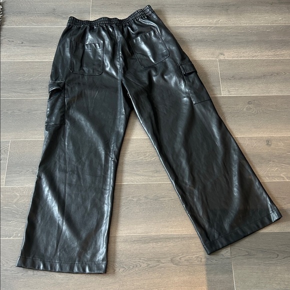Rachel Zoe Faux Leather Cargo High Rise Straight Leg Pants Black Size XL - Picture 6 of 16